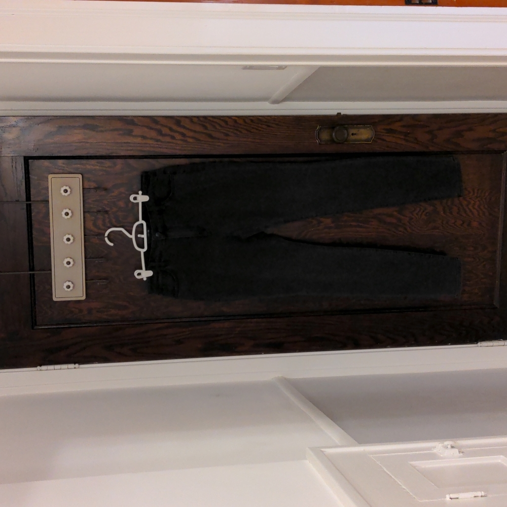 Joe's Jeans women's size 32 high rise skinny faded black denim